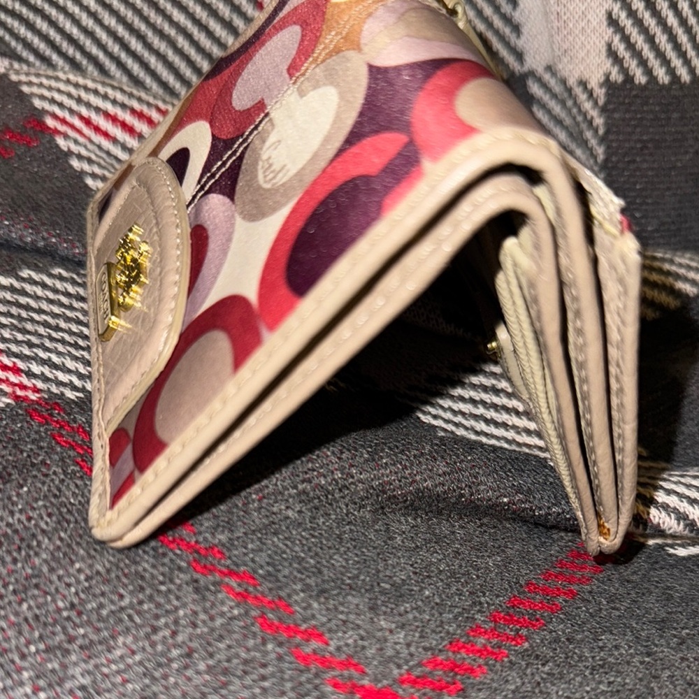 Coach Multicolor Wallet - Picture 3 of 12